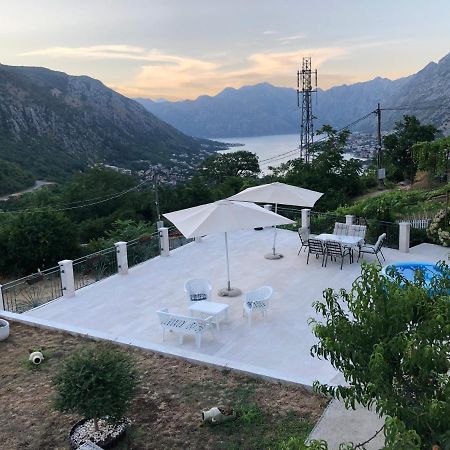 Apartments Panoramic Paradise โกตอร์ ภายนอก รูปภาพ