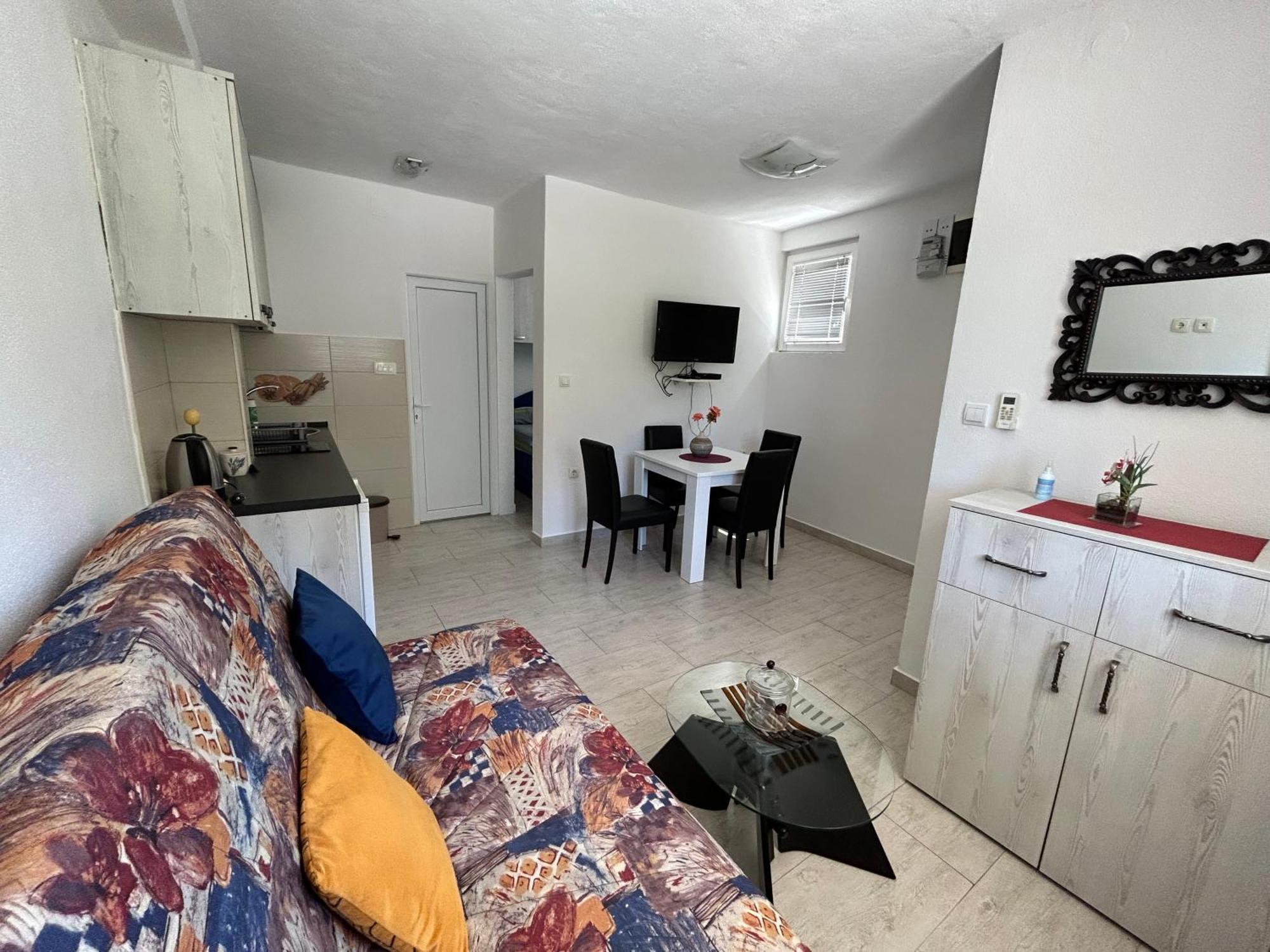 Apartments Panoramic Paradise โกตอร์ ภายนอก รูปภาพ